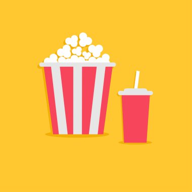 Patlamış mısır ve kola saman ile .