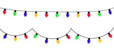 Noel ışıkları ayarlandı. Renkli ip perisi ışığı. Çizgi film bayramı Noel süslemesi. Parlayan bir çelenk hattı. Gökkuşağı rengi. Farklı şekillerde. Düz Tasarım İzole Beyaz Arkaplan Vektörü