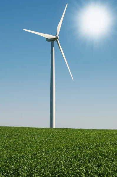 Yel değirmenleri Rüzgar enerjisi üretmek için — Stok fotoğraf
