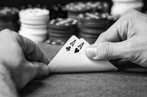 Çift as Poker siyah beyaz
