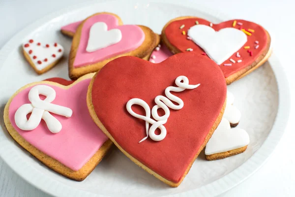 Handgjorda Cookies Med Hjärta Form Vitt Trä — Stockfoto