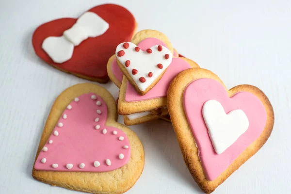 Handgjorda Cookies Med Hjärta Form Vitt Trä Stockfoto