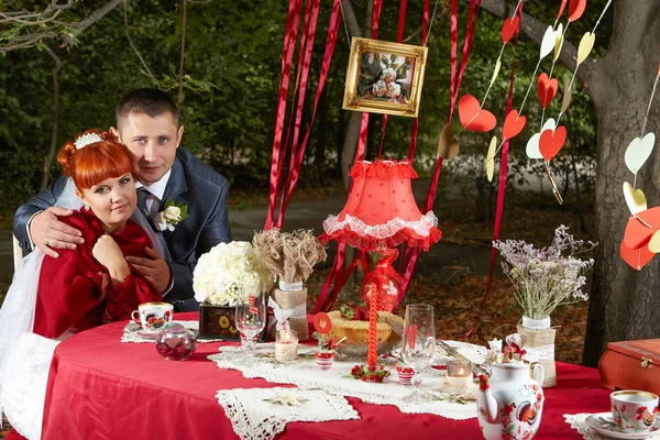 Casal feliz no dia do casamento — Fotografia de Stock