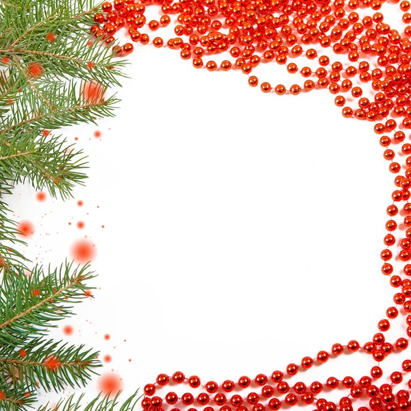 Frame van kerstboom en kralen — Stockfoto