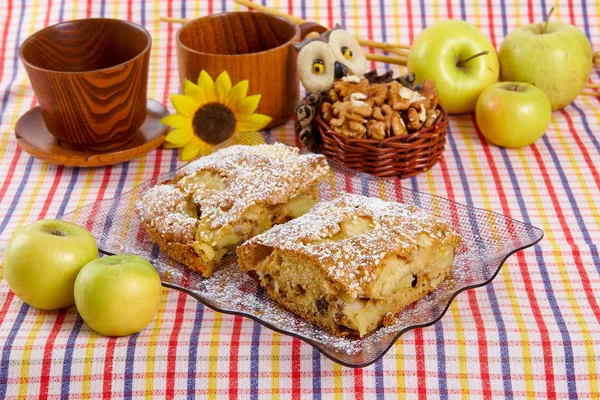 Slice of tasty homemade pie — Stock Photo, Image