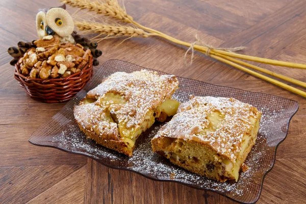 Slice of tasty homemade pie — Stock Photo, Image