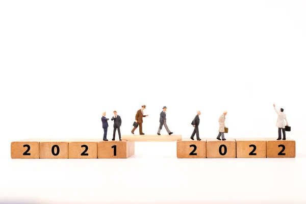Miniatur Figur Pengusaha Berjalan Blok Kayu Nomor Seluruh 2019 2020 — Stok Foto