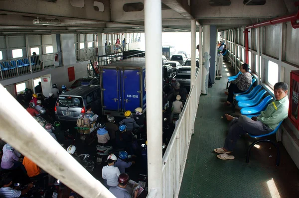 Passenger on ferry-boat. SAIGON, VIET NAM- JANUARY 20 — Stock Photo, Image
