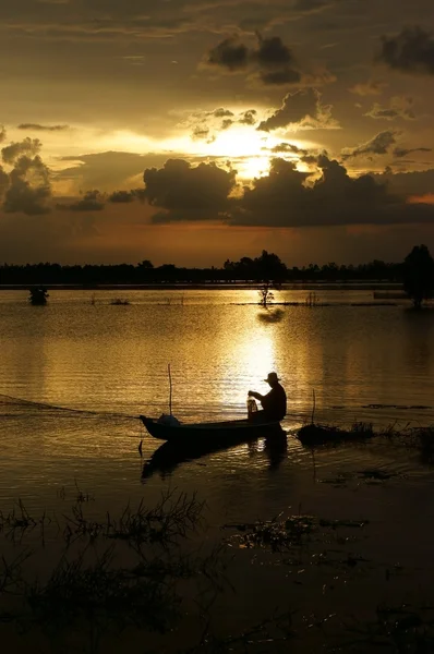 Fisherman do fishing on river — Stock Photo, Image