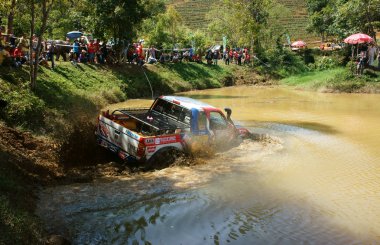 yarışçı offroad Yarış araba rekabet arazi