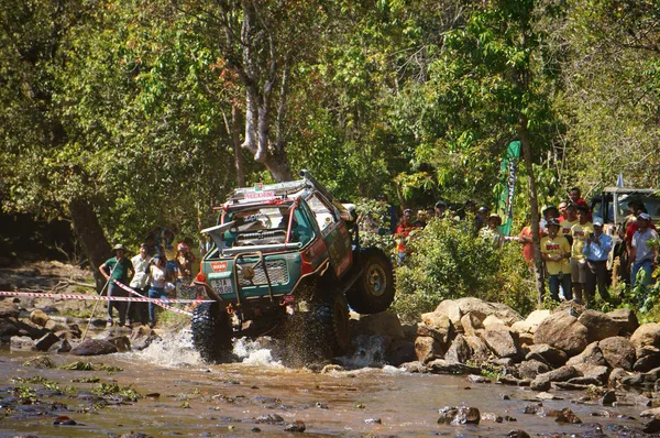 Racer off road at terrain racing car competition — Stock Photo, Image