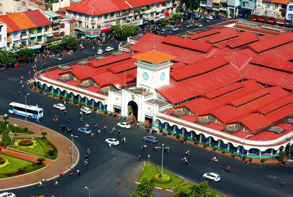 Overzicht ben thanh markt, ho chi minh, vietnam op dag — Stockfoto