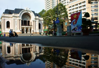 Saigon tiyatro, eski opera binası