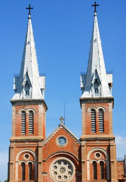 Attraktion detalj av notre dame-katedralen, ho chi minh-staden — Stockfoto