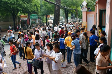 muayene ile Vietnam öğrenci