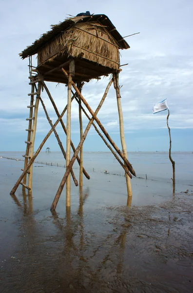 Watch tower on Viet Nam beach — Stock Photo, Image
