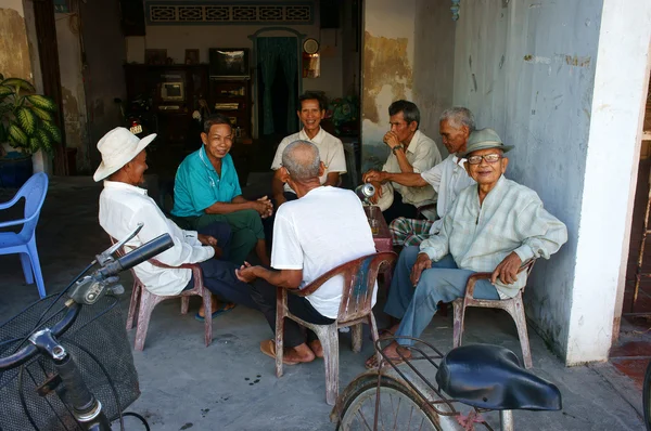 Vieil ami au café — Photo