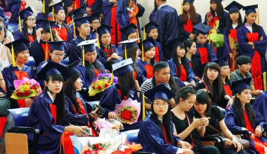 Üniversitesi'nde lisansüstü töreni