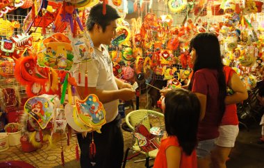 Ho chi Minh lantern street at night