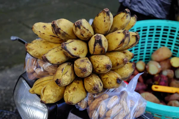 Loja Comida Móvel Moto Para Vender Banana Fervida Batata Doce Imagens Royalty-Free