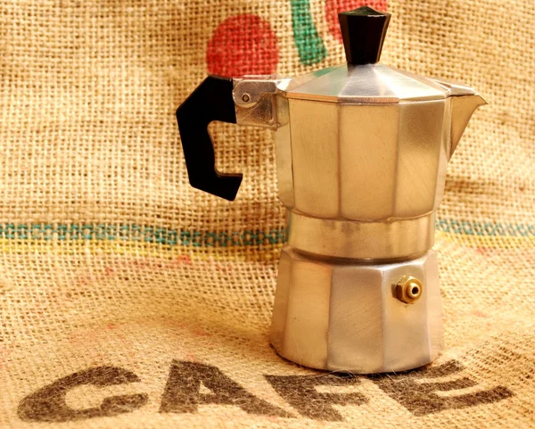 İtalyan kahve makinesi.