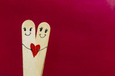 şirin çift holding Kalpler.