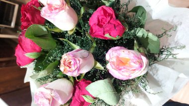 çok renkli çiçek buketi