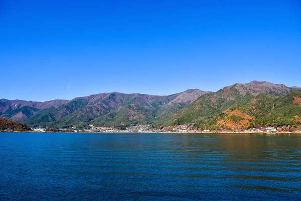 Yakisaki Parkındaki Kawaguchiko Gölünde Sonbahar Yaprakları Fujisan Dağı — Stok fotoğraf