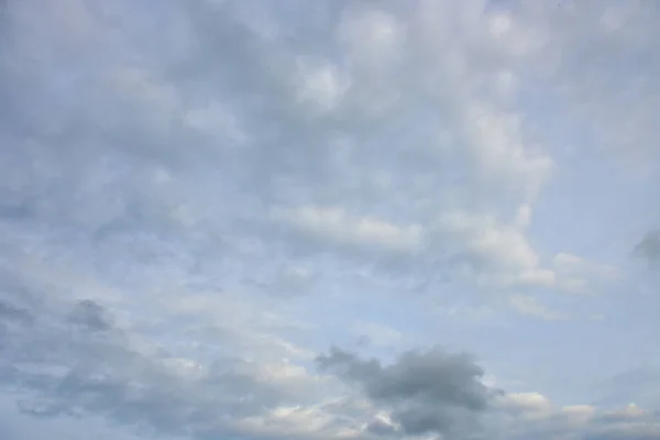 パステルカラー階調の柔らかい背景 抽象的なぼやけた雲のパターン — ストック写真