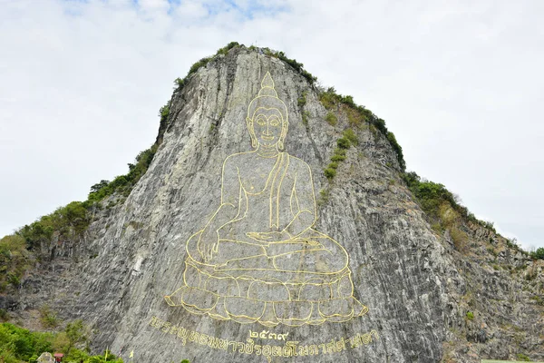 Паттайя Август 2019 Будда Вырезан Горе — стоковое фото