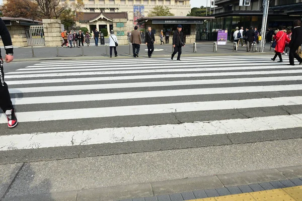 Tokio Japón Noviembre 2019 Desenfoque Identificado Muchas Personas Están Caminando — Foto de Stock