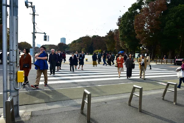 Tokyo Japon Novembre 2019 Flou Non Identifié Beaucoup Gens Promènent — Photo