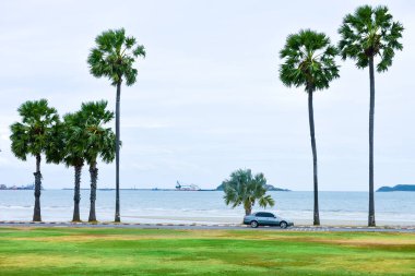 Rayong Tayland 2 Ağustos 2019 Rayong sahilinde kum ve mavi gökyüzü Rayong Tayland 'da bulut.