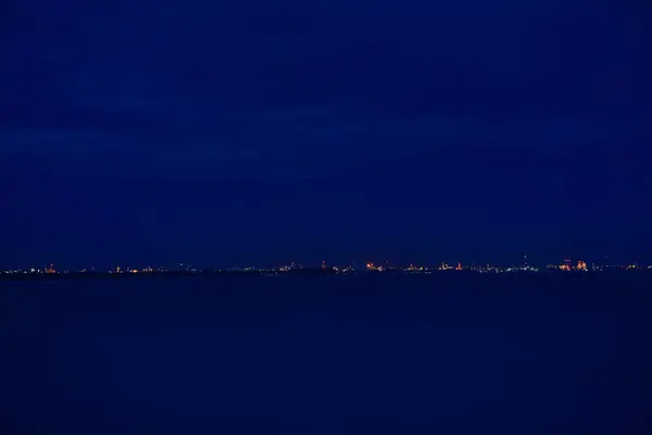 Bord Mer Nuit Plage Ciel Bleu Avec Nuage Nuit Ville — Photo