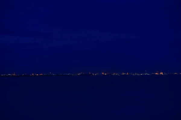 Bord Mer Nuit Plage Ciel Bleu Avec Nuage Nuit Ville — Photo