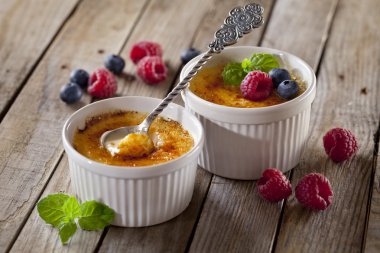 krem brulee.