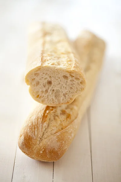 Baguette su bianco — Foto Stock