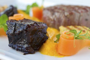 Kızarmış domuz eti