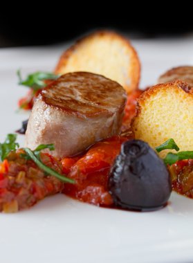 ızgara domuz ve sos