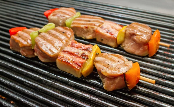 Skewers a la parrilla — Foto de Stock