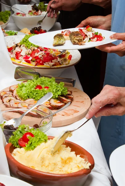 yemek servisi.