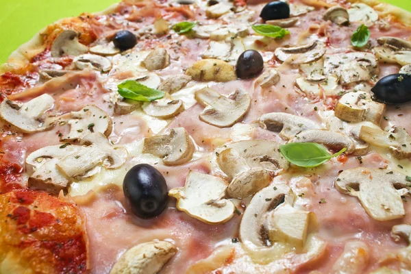 Pizza close-up — Stockfoto