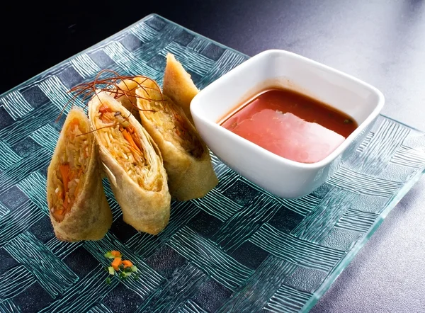 Spring Rolls and Sauce — Stock Photo, Image