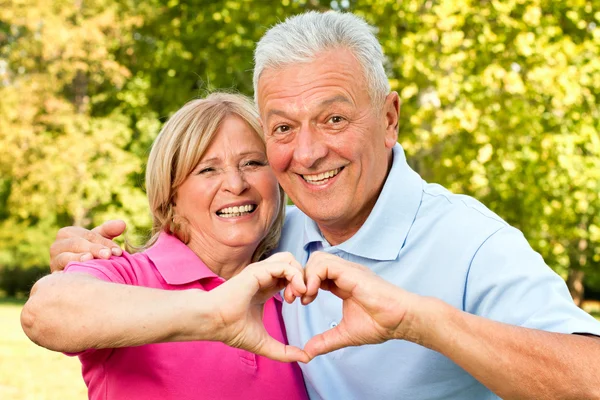 Glückliche Senioren — Stockfoto