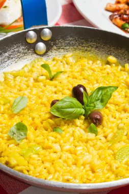 Sarı risotto