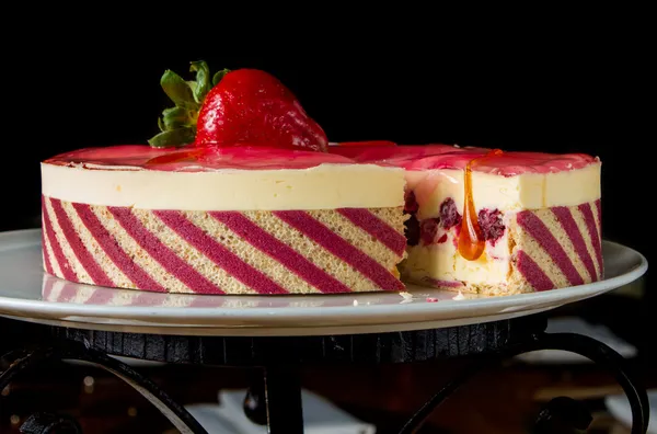 Gâteau aux fraises — Photo