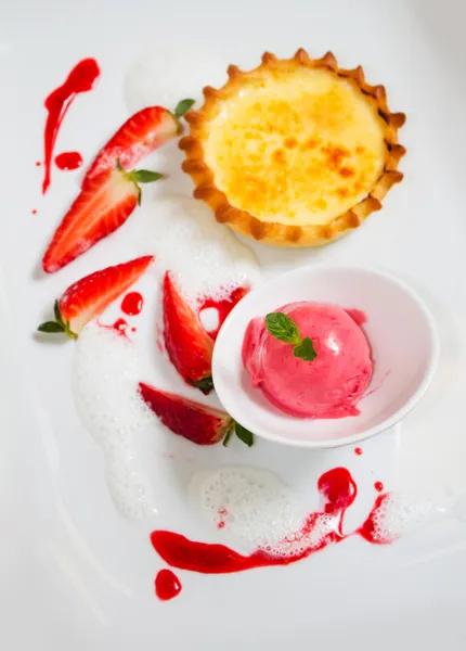 Strawberry Vanilla Dessert — Stock Photo, Image