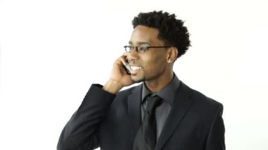 bir cep telefonu ile Afrika iş adamı