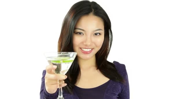 Ragazza con un bicchiere di martini — Video Stock