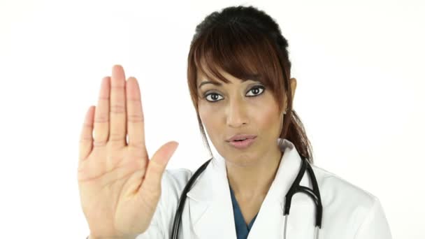 Медсестра показує знак зупинки — стокове відео